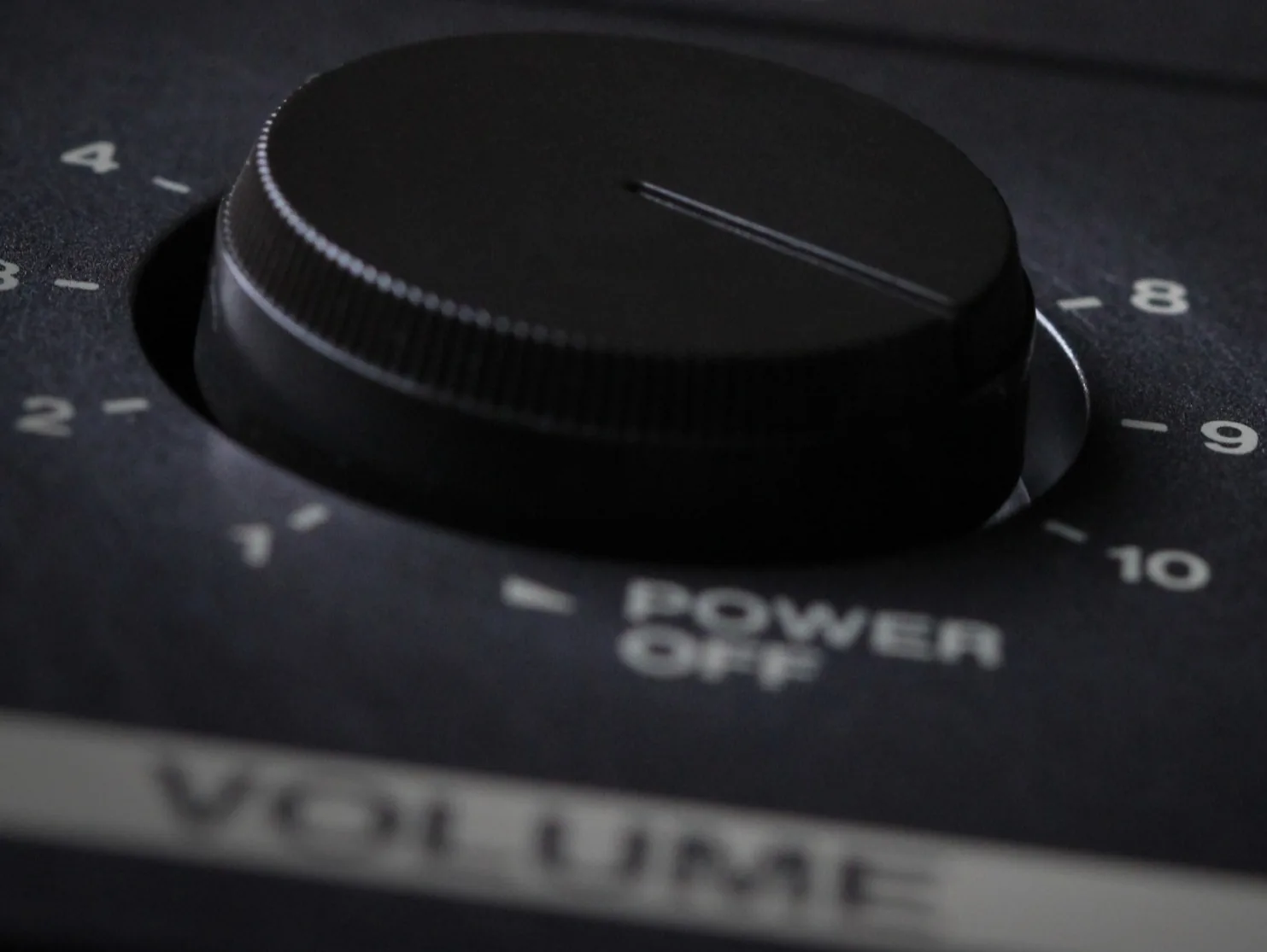 Audio volume potentiometer knob turned to maximum setting